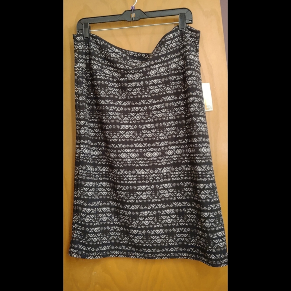LuLaRoe Cassie skirt